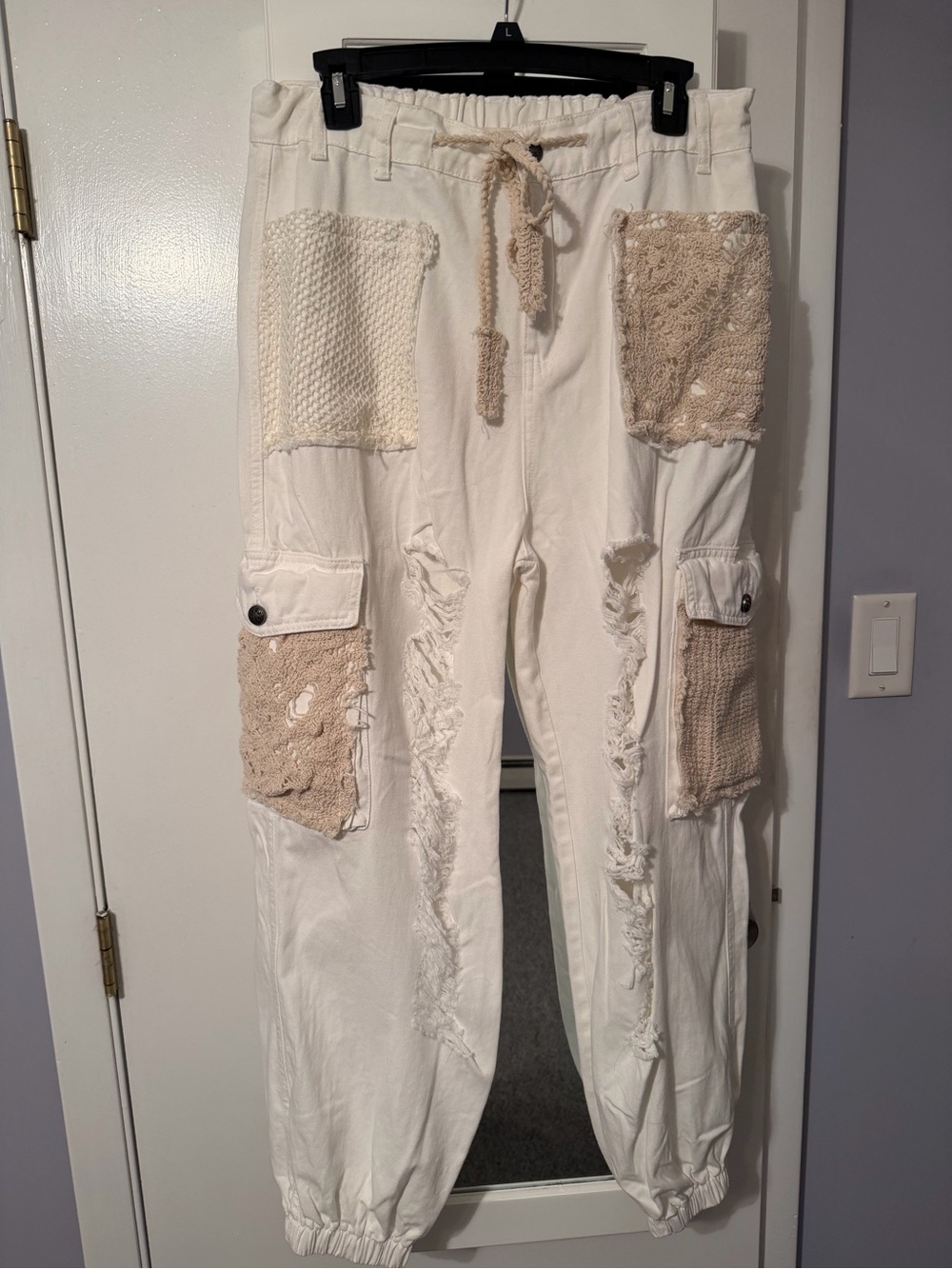 POL White Distressed Denim & Lace jogger pants